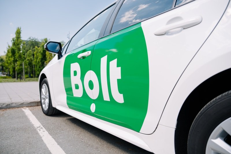 Bolt car